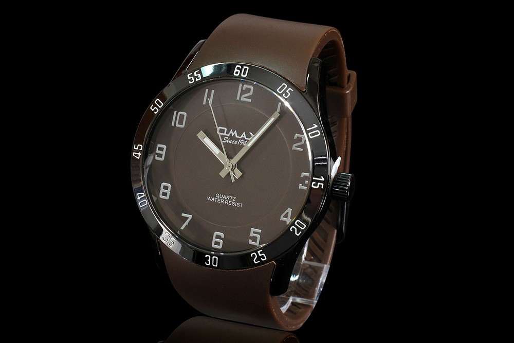 gents watch with leather strap